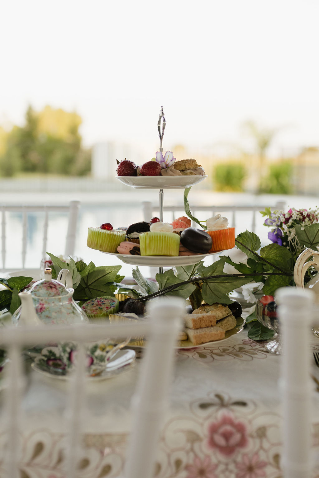 Traditional styled table